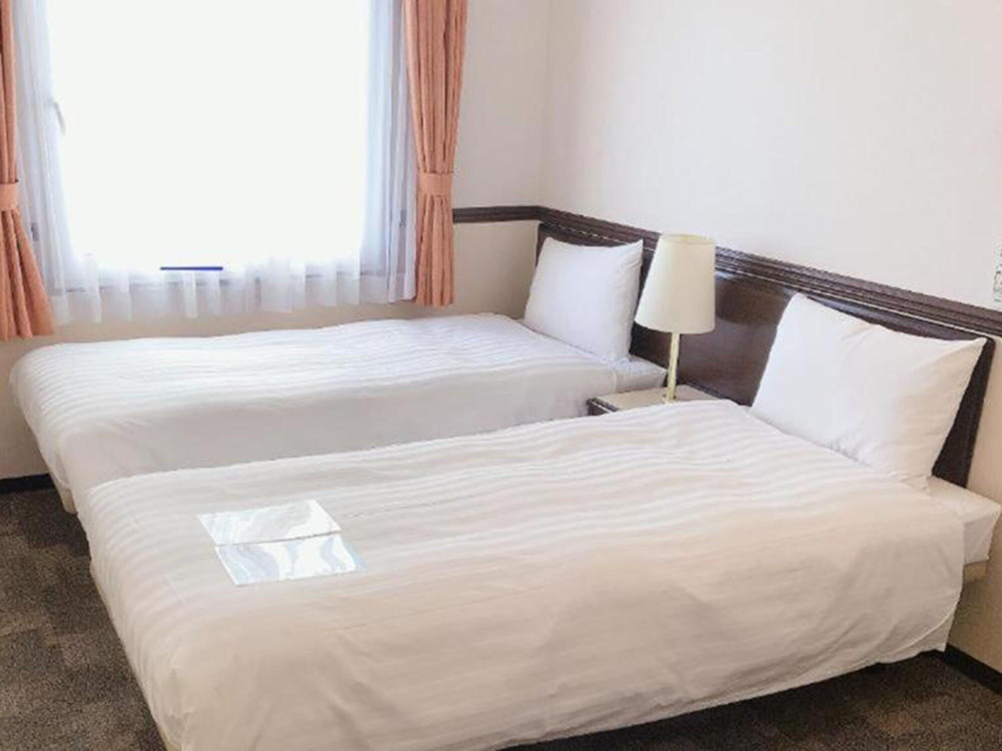 Toyoko Inn Shin-Osaka-Eki Higashi-Guchi Экстерьер фото