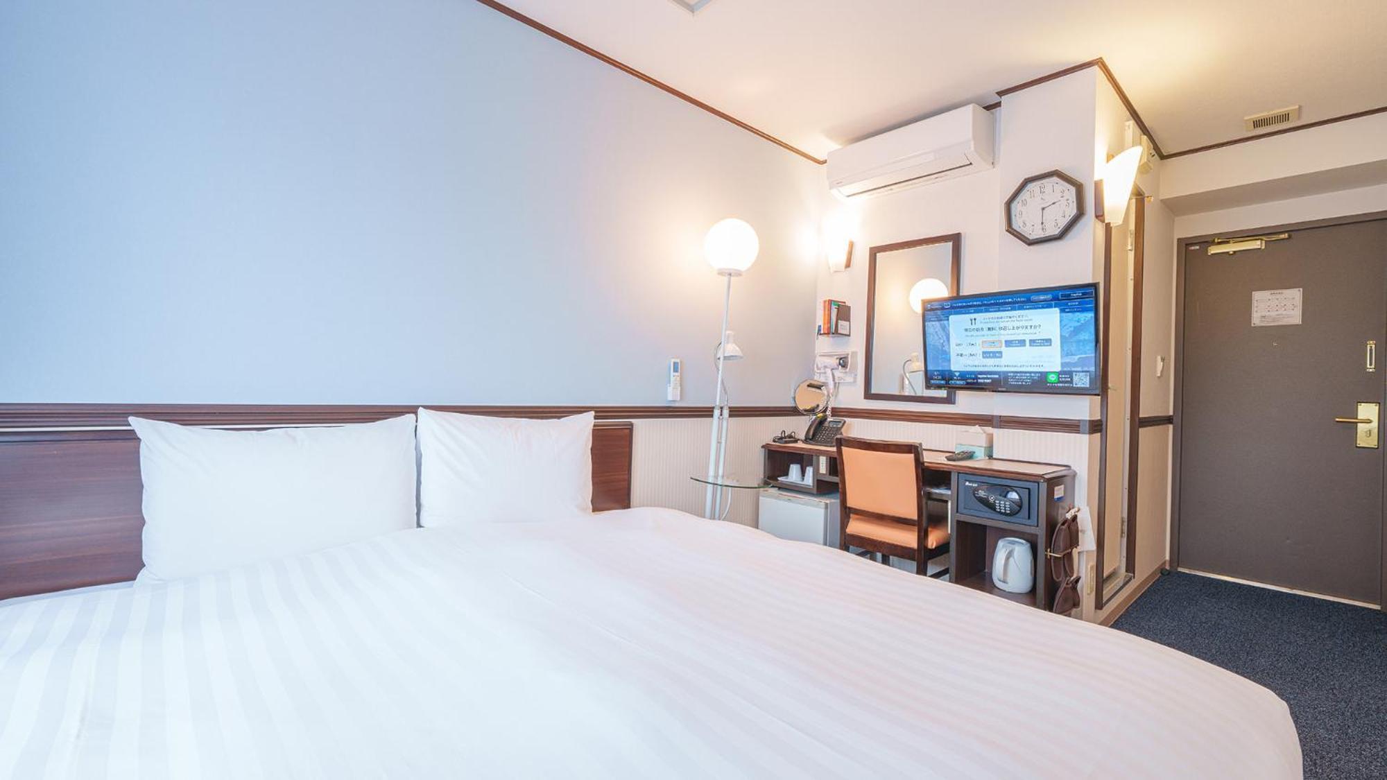 Toyoko Inn Shin-Osaka-Eki Higashi-Guchi Номер фото