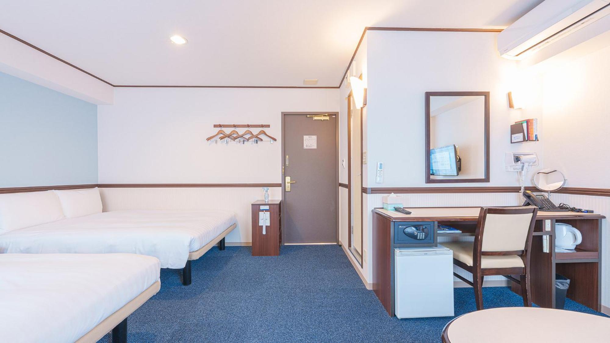 Toyoko Inn Shin-Osaka-Eki Higashi-Guchi Номер фото